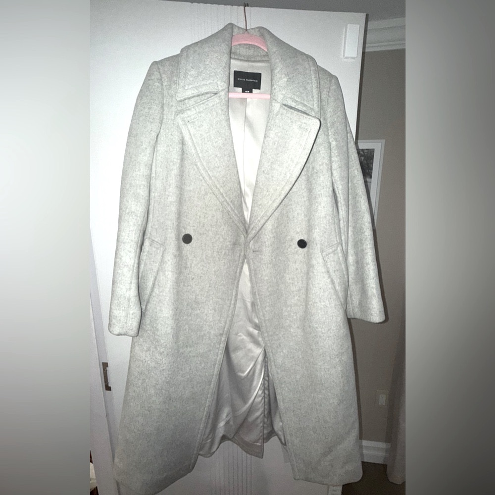 Club Monaco Daylina double-breasted wool-blend coat in light heather grey